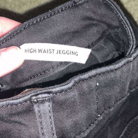 ⭐️Black Jeans⭐️ - Picture 3 of 3